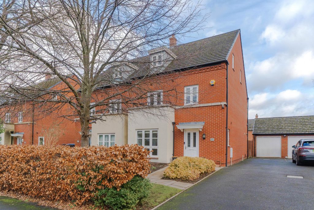 Property photo 1 of 23