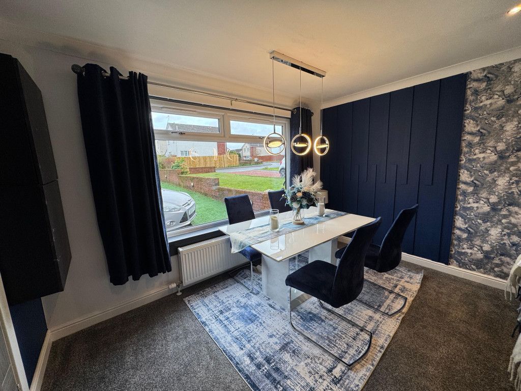 Property photo 2 of 28