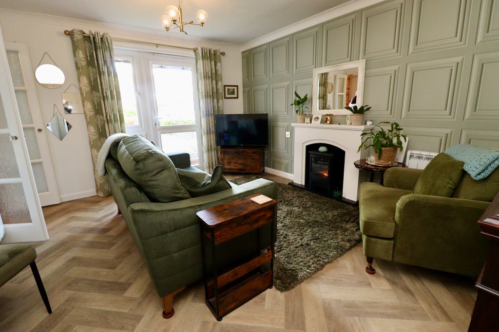 Property photo 3 of 13 Img_5410