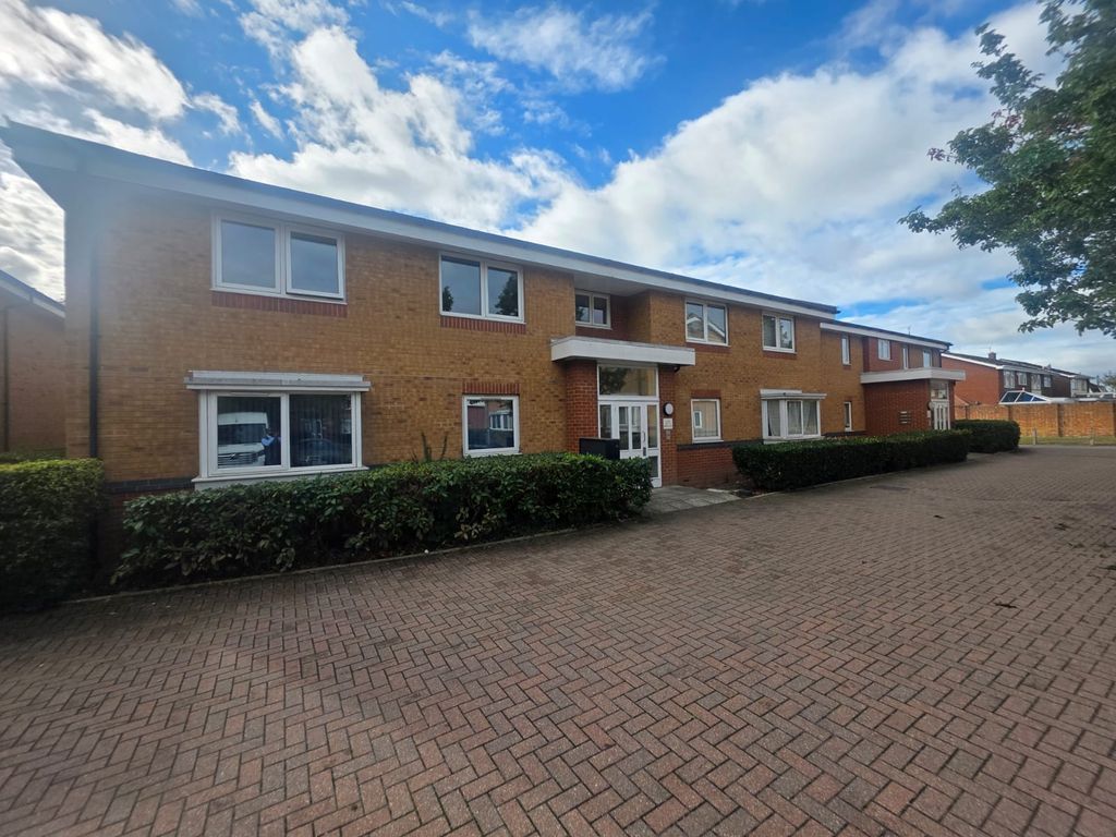 Property photo 1 of 12