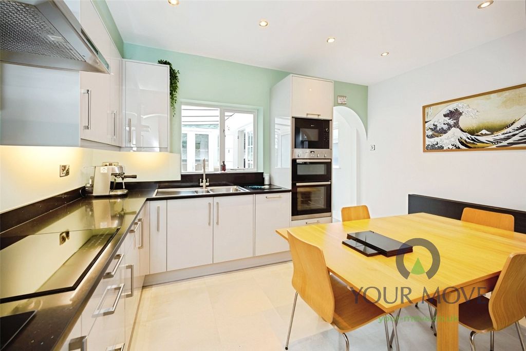 Property photo 3 of 12 Picture No. 12