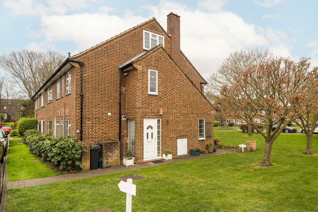 Property photo 1 of 6