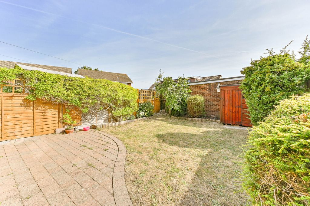 Property photo 3 of 13