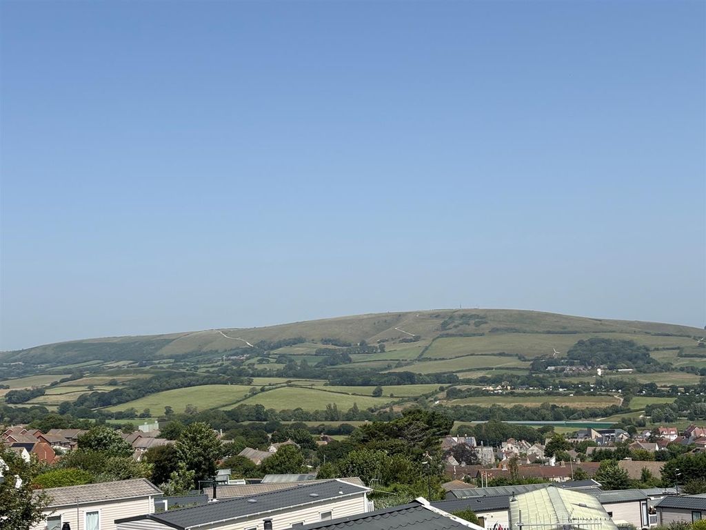 Property photo 3 of 27 4348 New Hill View.Jpg