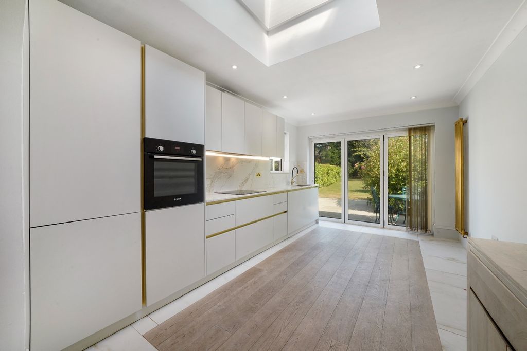 Property photo 3 of 15 5217203