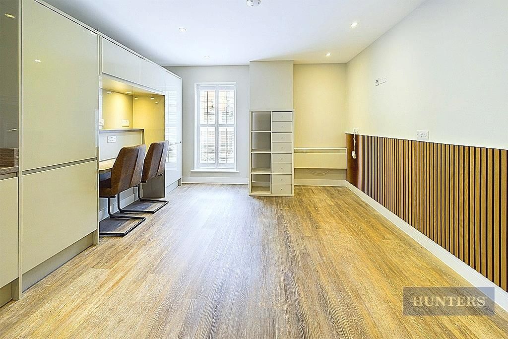 Property photo 3 of 12 Cam01635G0-Pr0281-Still002.Jpg