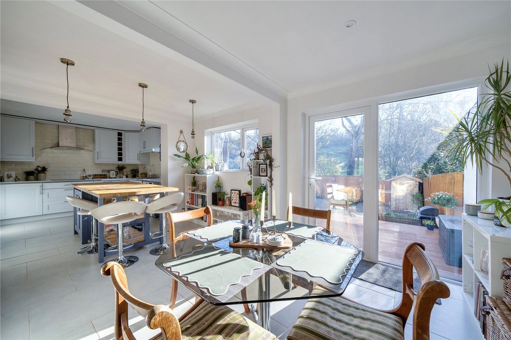 Property photo 3 of 23 Picture No. 17