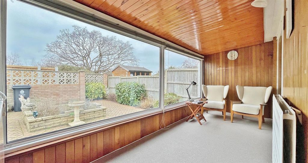 Property photo 3 of 18 Sun Room