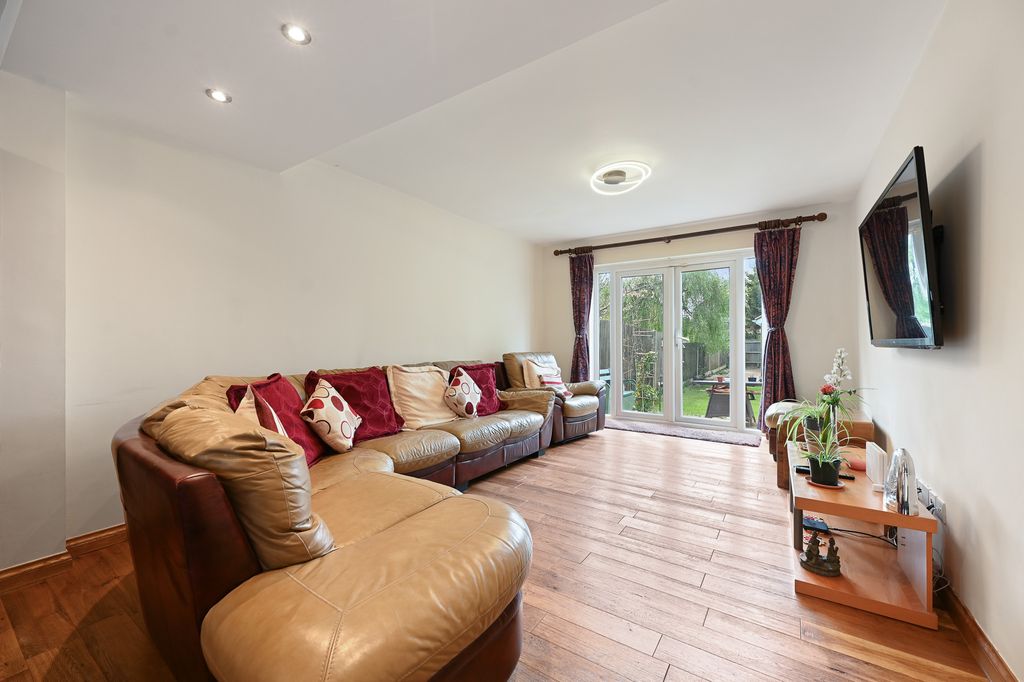 Property photo 2 of 12 10