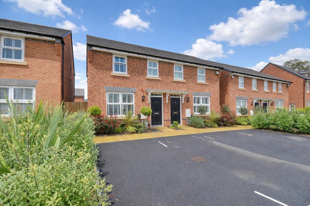 Property photo 2 of 18 Sunny Ext