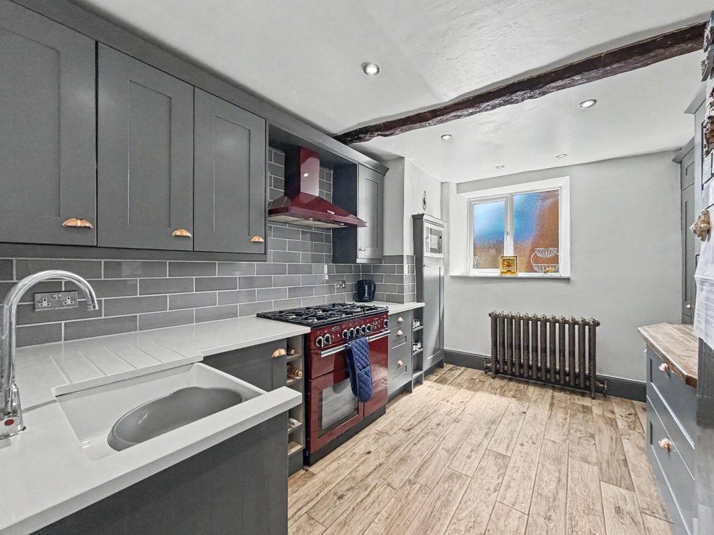 Property photo 2 of 51 5276534