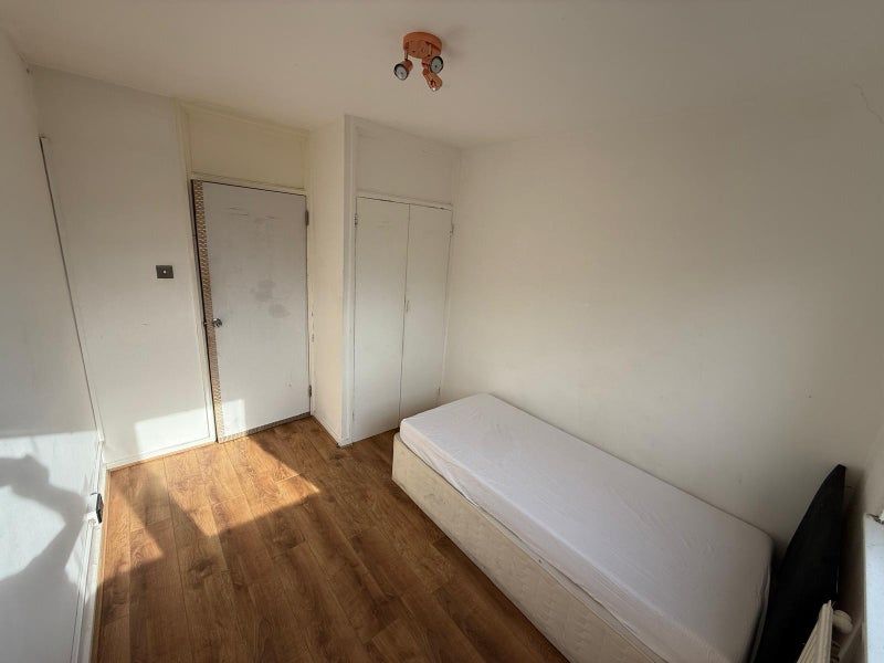 Property photo 2 of 4
