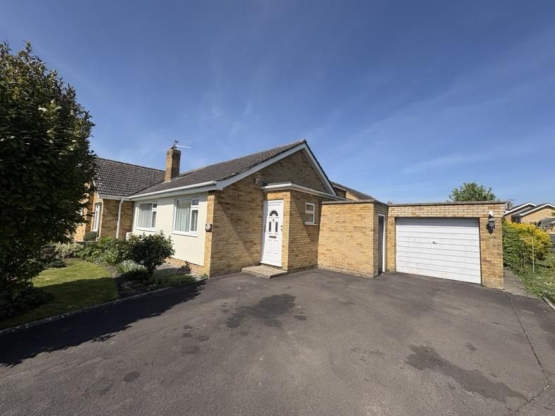 Property photo 1 of 21 Front