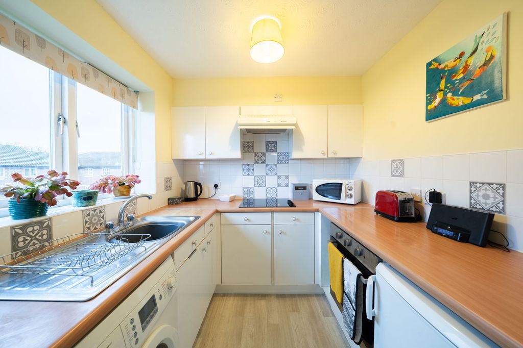 Property photo 2 of 11