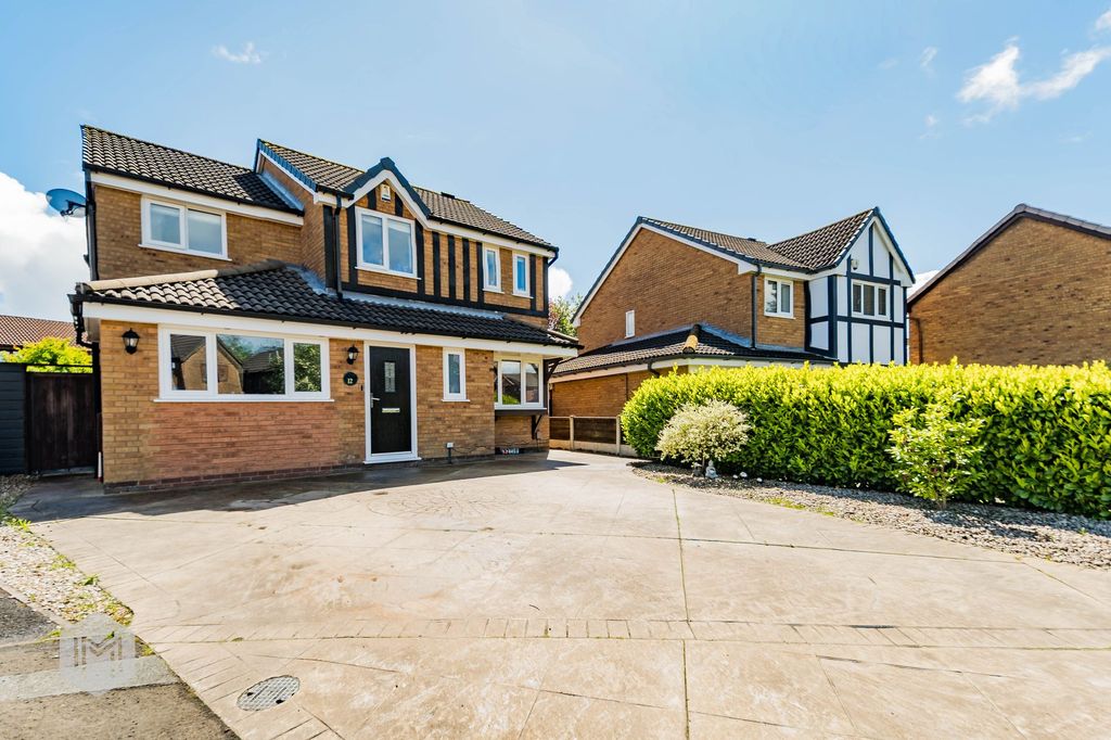 Property photo 1 of 33