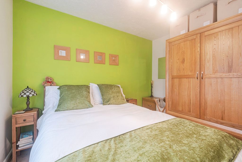 Property photo 3 of 20 Pbox-Img.Jpg