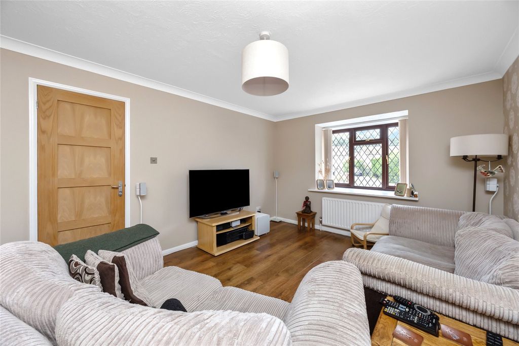 Property photo 2 of 17 Picture No. 03