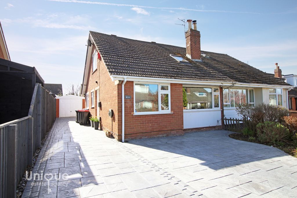 Property photo 1 of 26