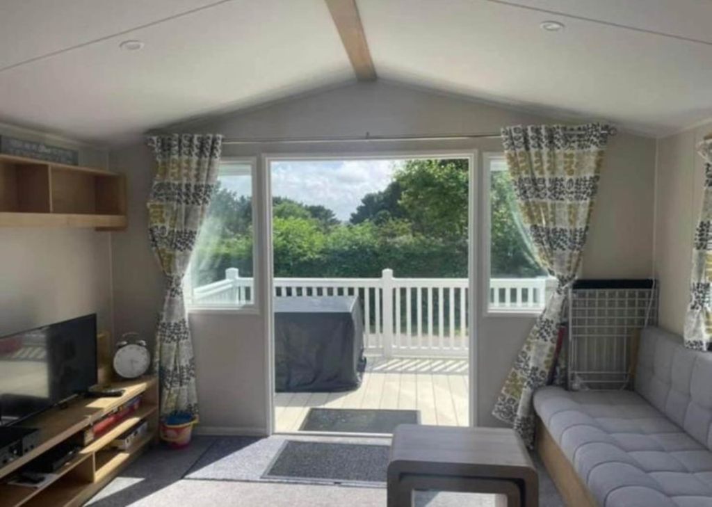 Property photo 2 of 15