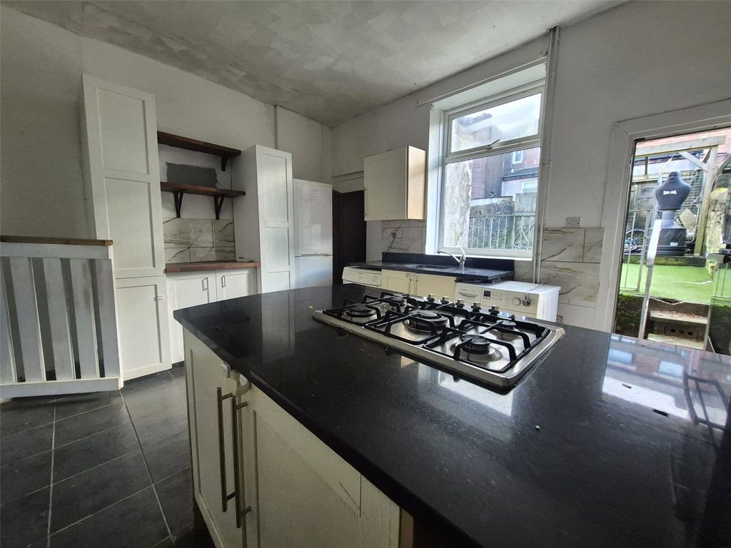 Property photo 3 of 11 Picture No. 10