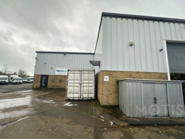 Property photo 1 of 11 Photo 4