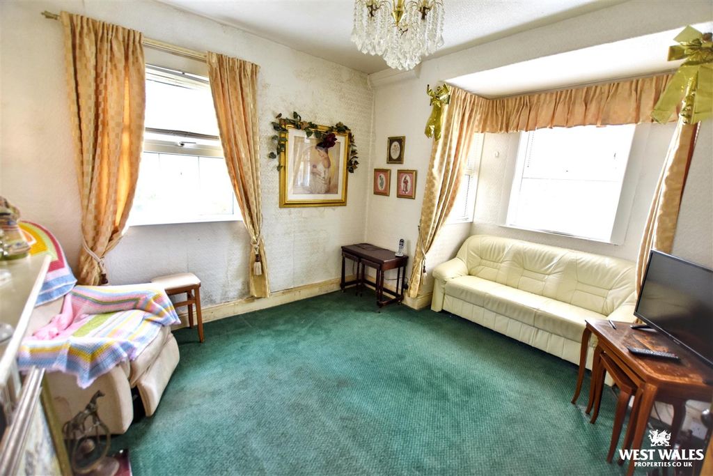 Property photo 2 of 25 3 (19).Jpg