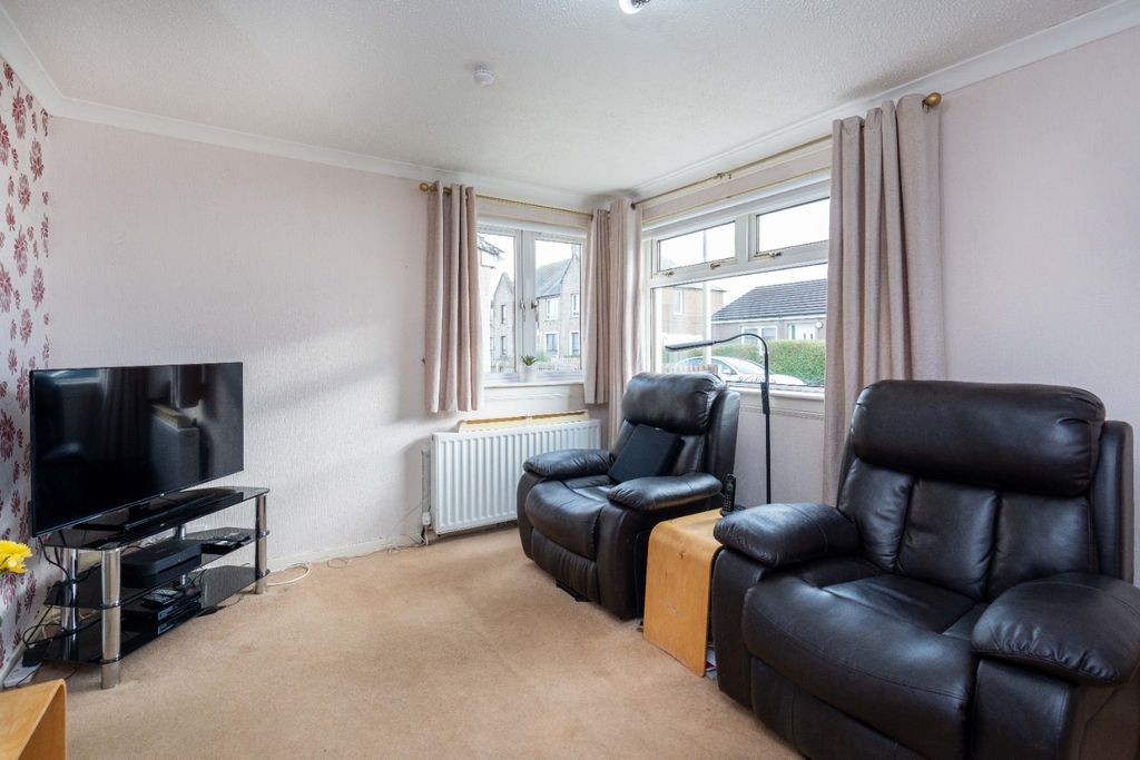 Property photo 3 of 22 4803002