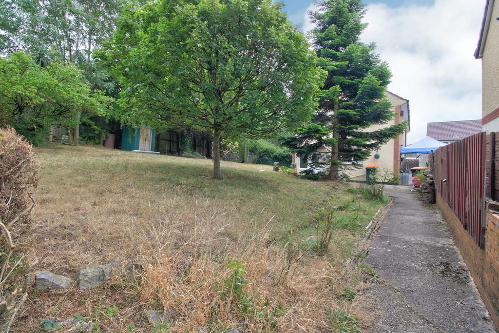 Property photo 3 of 19 C7451A26-9A5B-4F32-8240-5903E0Ec4Ea8