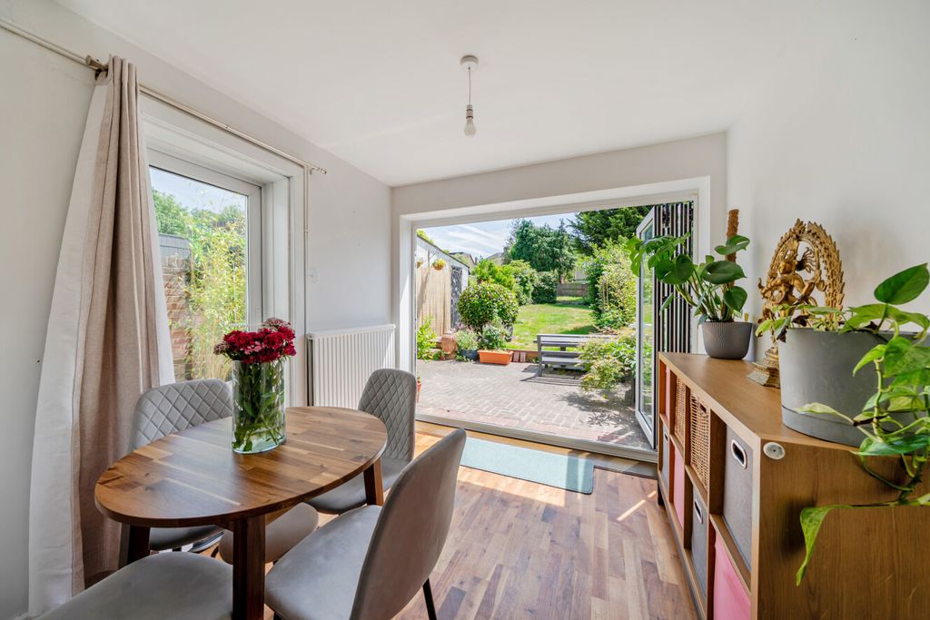 Property photo 2 of 19 1478796-7-6A33d4E...