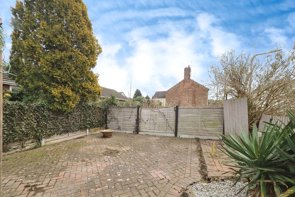 Property photo 3 of 17