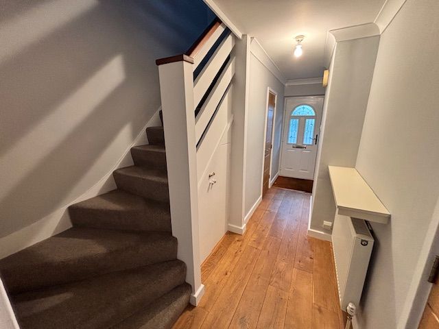 Property photo 3 of 23 Hallway