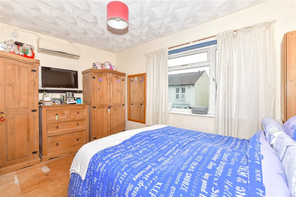 Property photo 3 of 8 Bedroom 1
