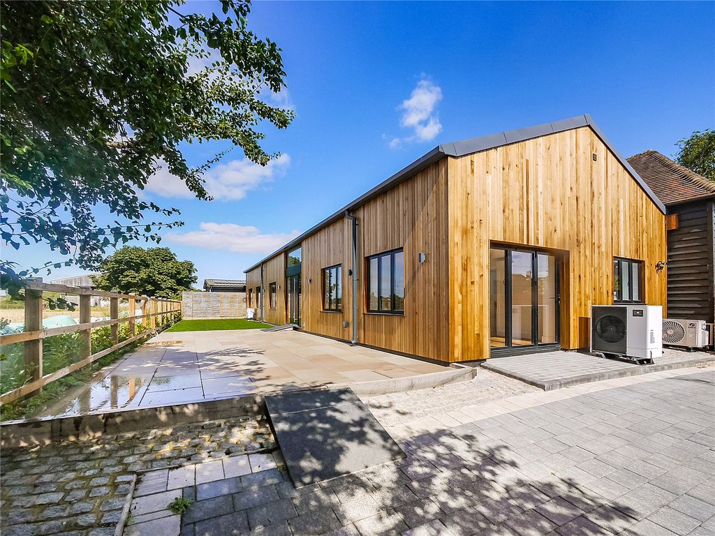Property photo 1 of 29 Picture No. 64