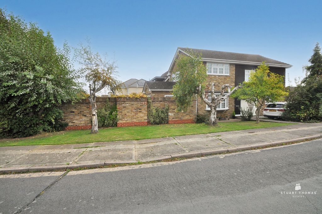 Property photo 1 of 26