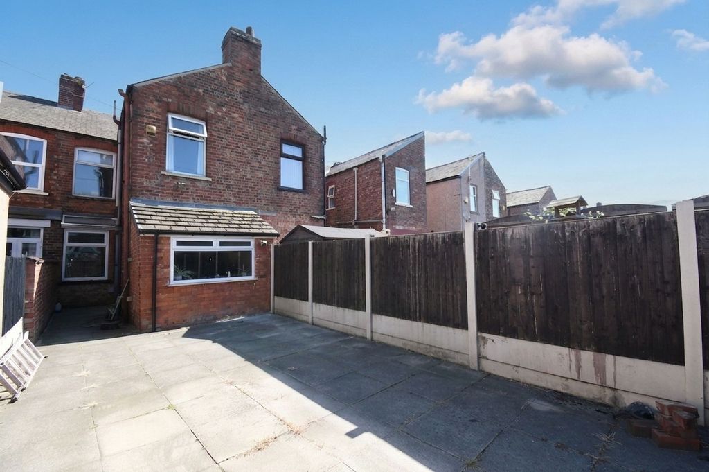 Property photo 2 of 10