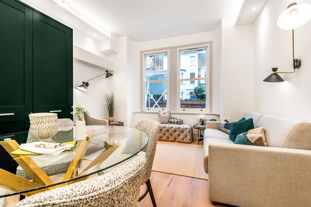 Property photo 3 of 13 Reception Room