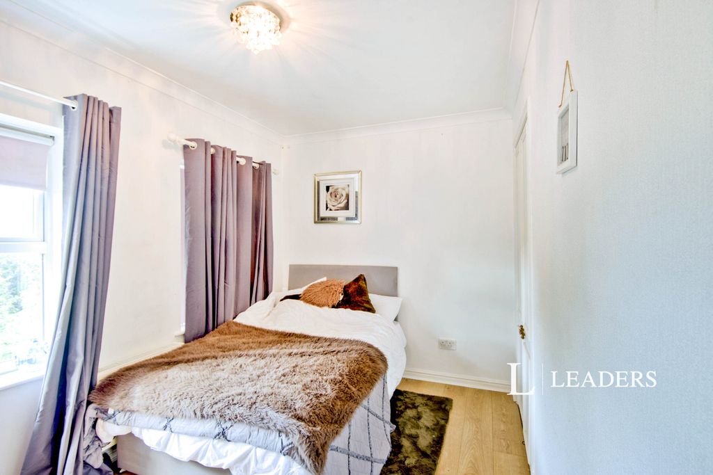 Property photo 2 of 7 Tye_8654