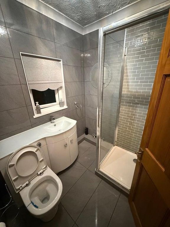 Property photo 3 of 3 99006213.Png
