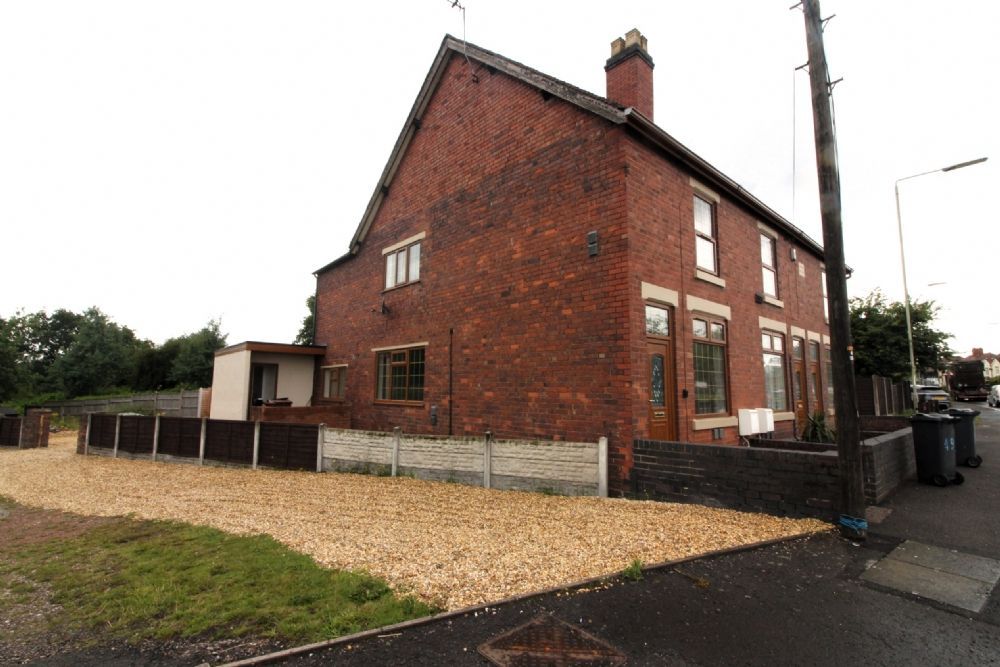 Property photo 2 of 21