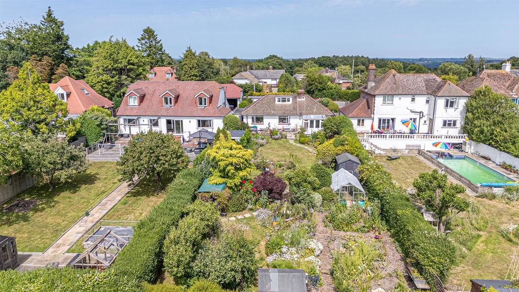 Property photo 2 of 40 Dji_Fly_20250621_144830_0016_1750683744390_Photo_A