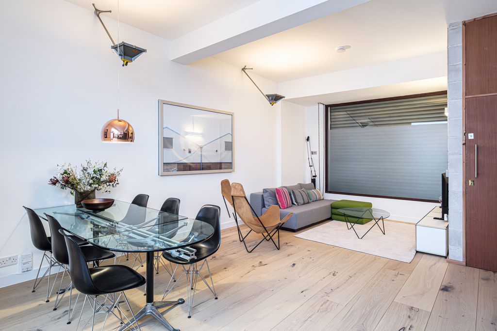 Property photo 1 of 12 410-Hackney-Road-1 (26).Jpg