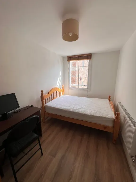 Property photo 3 of 7