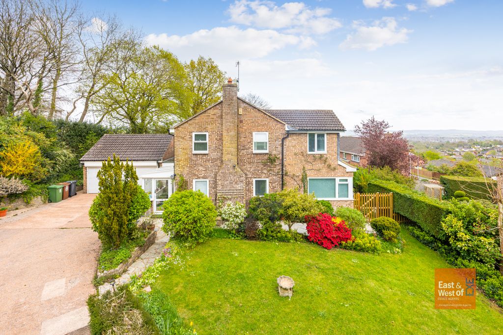 Property photo 1 of 21 A02 - 3 California Close Exeter - 260410