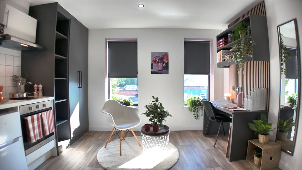 Property photo 1 of 4 Picture No. 17