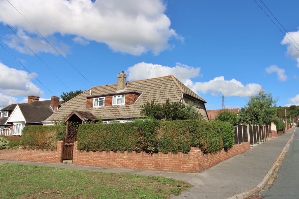 Property photo 1 of 26