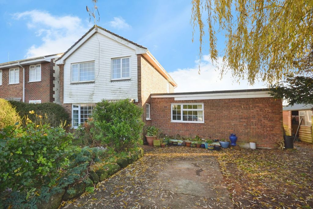 Property photo 1 of 16