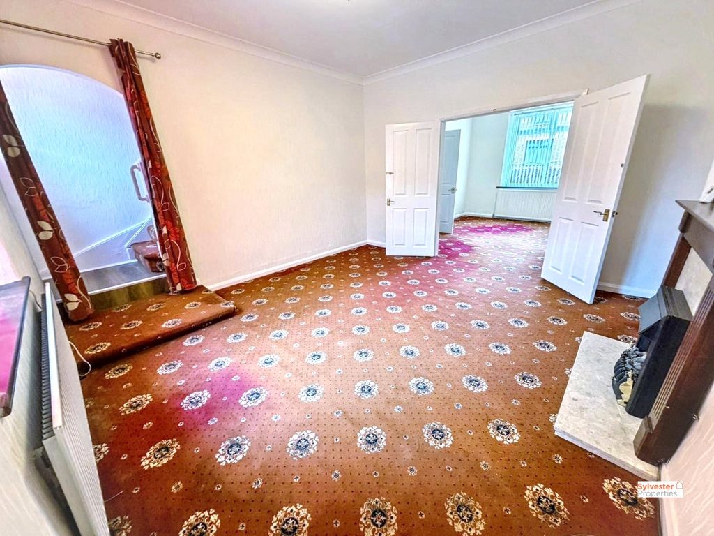 Property photo 2 of 17 Picture No. 13