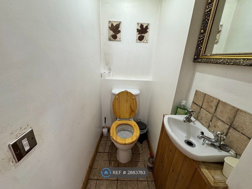 Property photo 3 of 3
