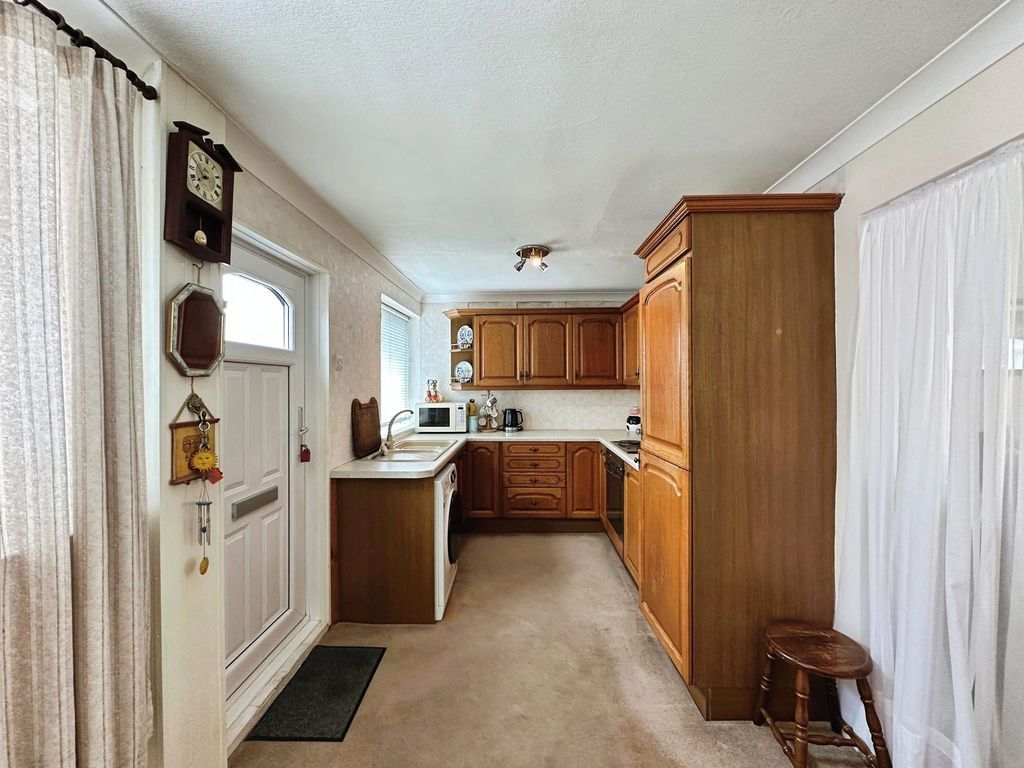 Property photo 3 of 19 Photo 17