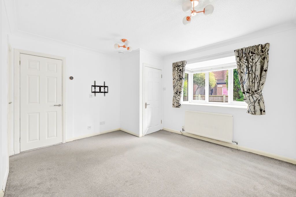 Property photo 2 of 28 Photo 19